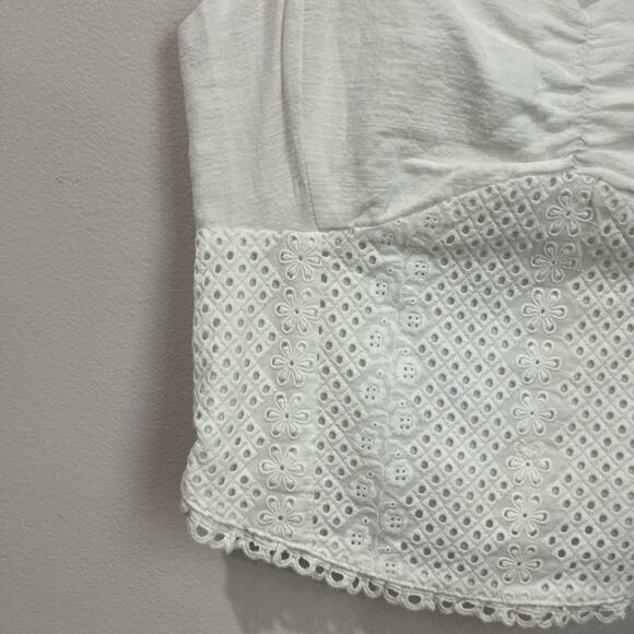 Heartloom Eyelet Ruffle Strap Top Size M White Cotton Blend Boho Feminine - Picture 3 of 7